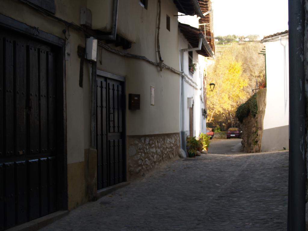 La Casa Del Vado Guest House Hervas Bagian luar foto